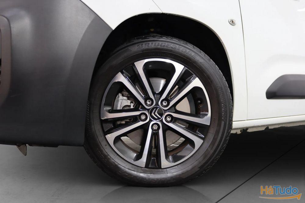 Citroën Berlingo 1.5 BlueHDi L2 EHZ EAT8 Citroën Berlingo 1.5 BlueHDi L2 EHZ EAT8