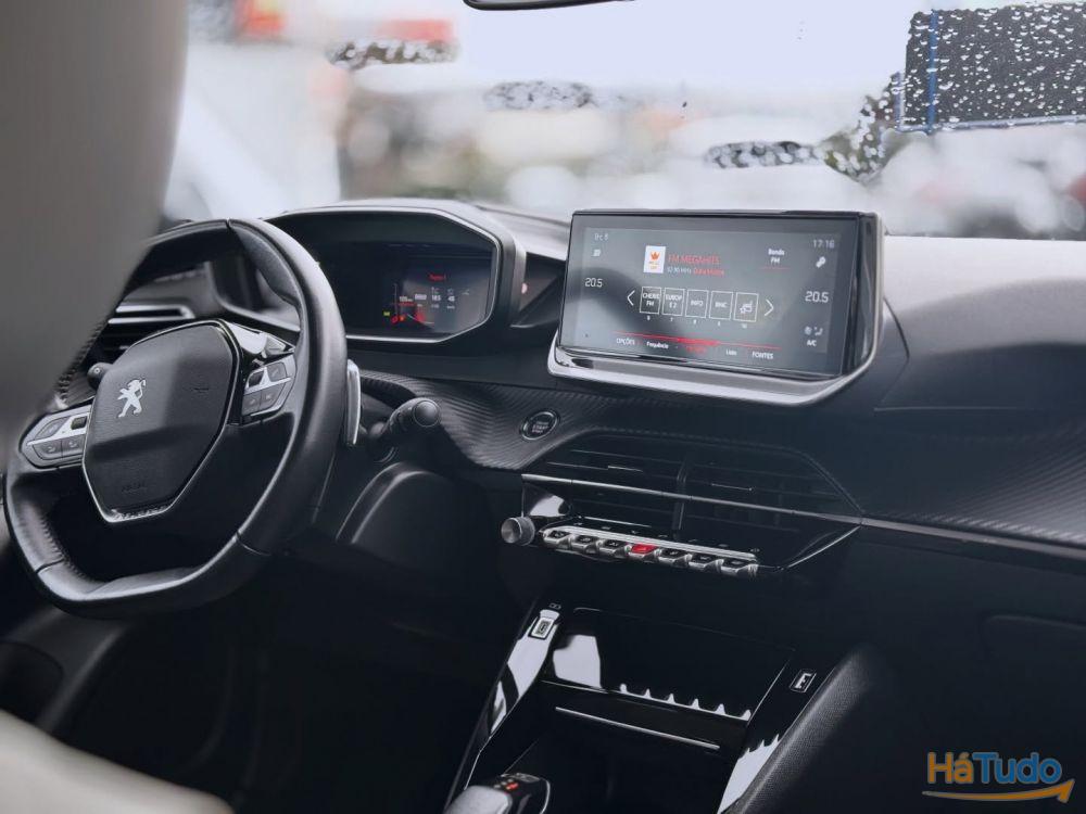 Peugeot 2008 1.5 BlueHDi Allure Pack EAT8 Peugeot 2008 1.5 BlueHDi Allure Pack EAT8