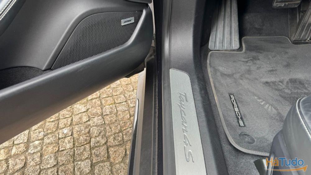 Porsche Taycan 4S Porsche Taycan 4S