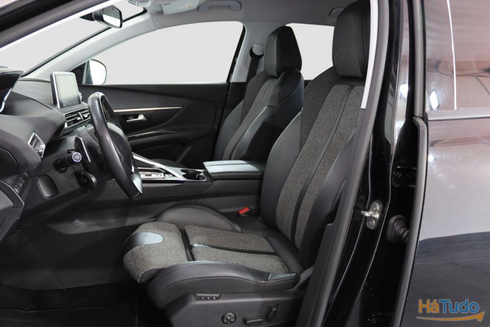 Peugeot 3008 1.2 PureTech Allure EAT8 Peugeot 3008 1.2 PureTech Allure EAT8