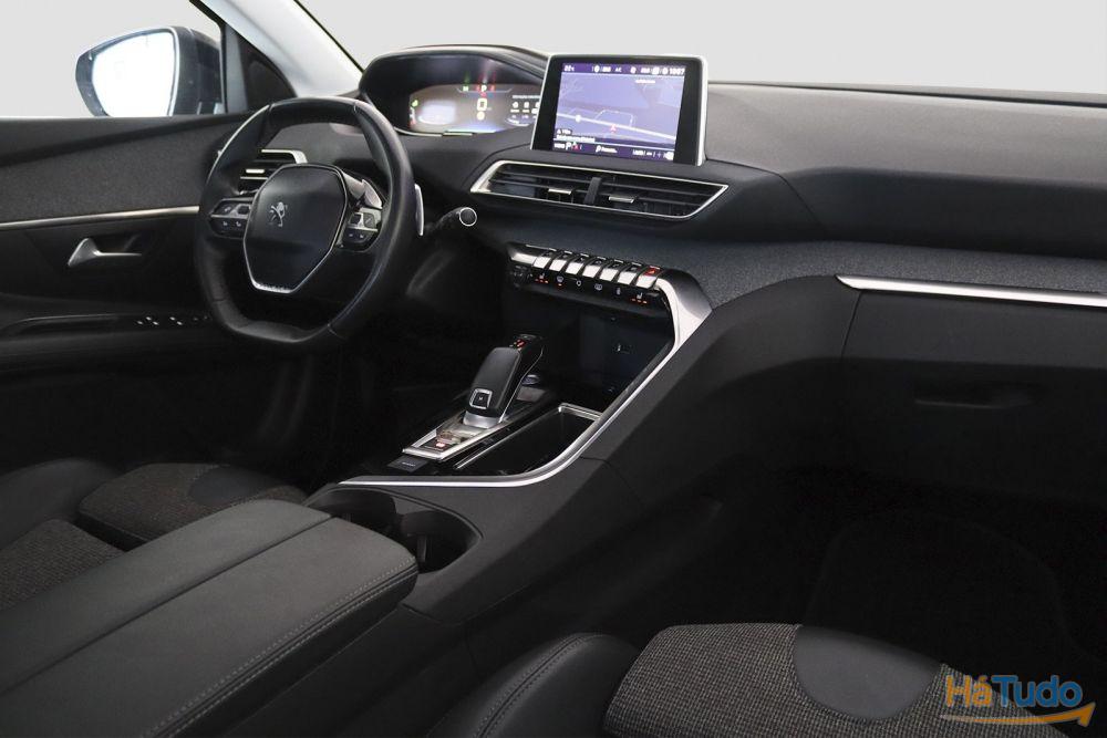 Peugeot 3008 1.2 PureTech Allure EAT8 Peugeot 3008 1.2 PureTech Allure EAT8
