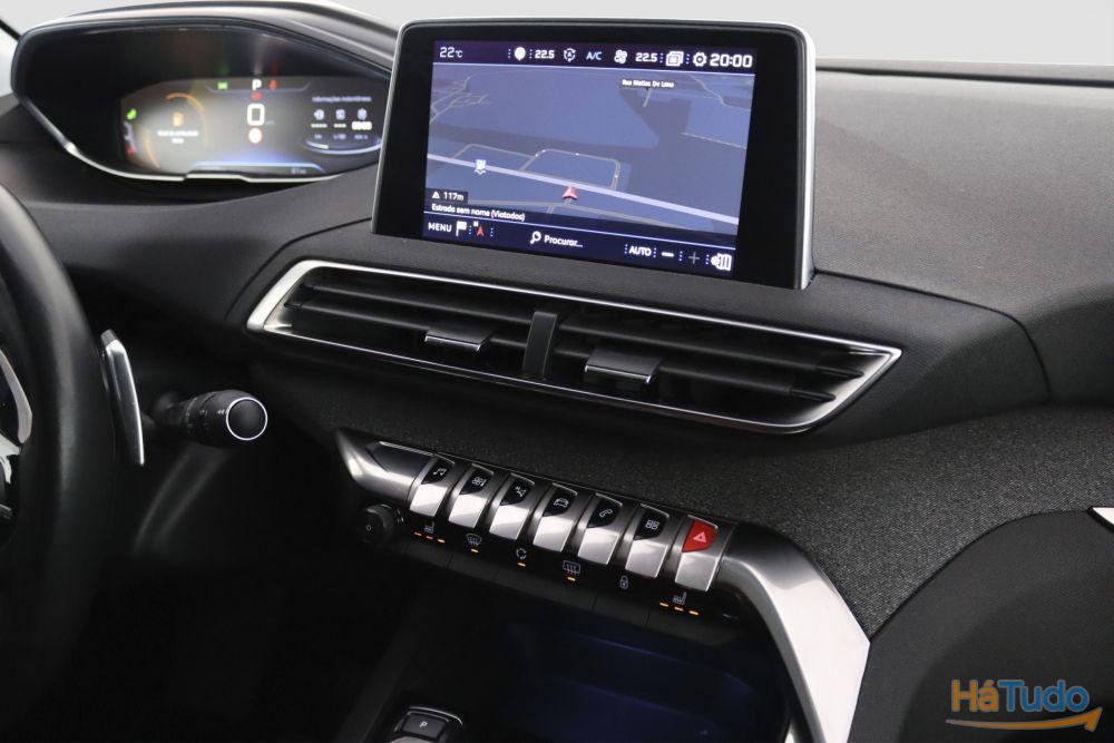 Peugeot 3008 1.2 PureTech Allure EAT8 Peugeot 3008 1.2 PureTech Allure EAT8