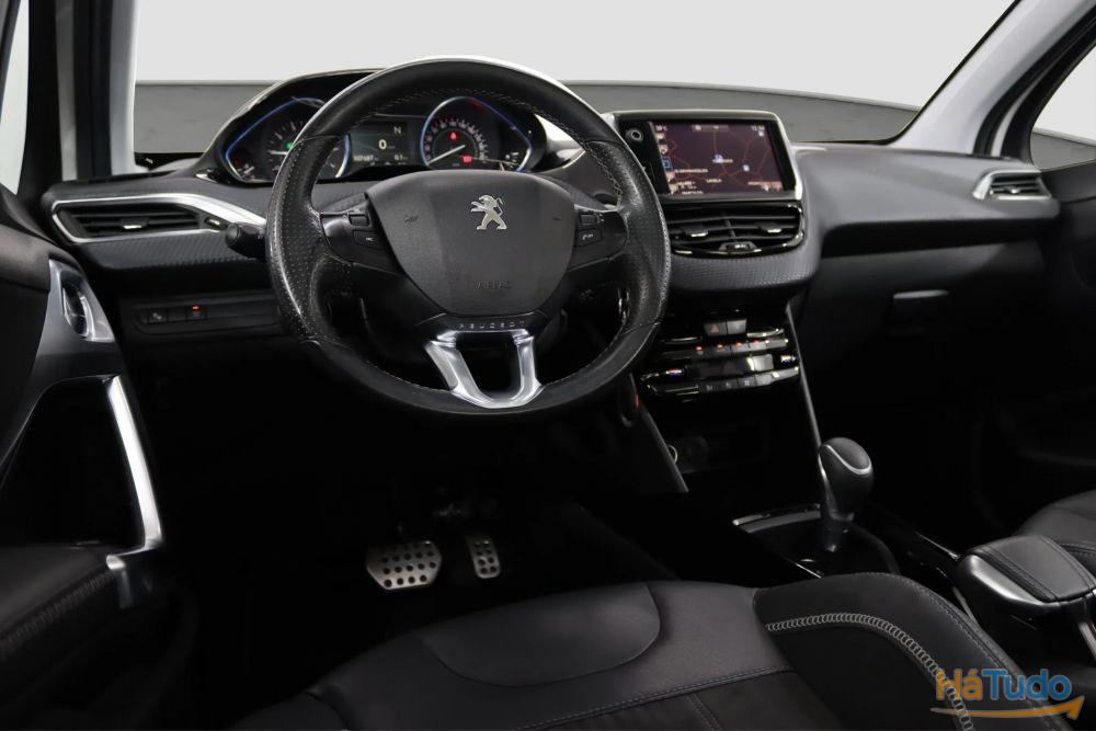 Peugeot 2008 -1.2 PureTech Crossway Peugeot 2008 -1.2 PureTech Crossway