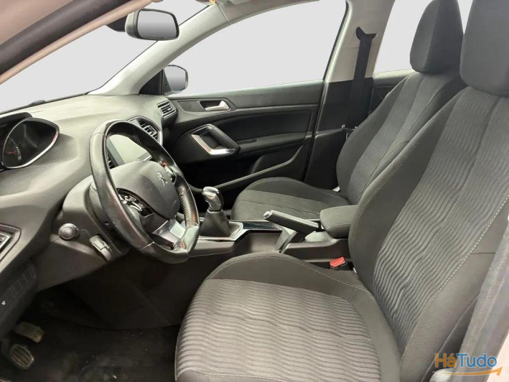 Peugeot 308 1.2 PureTech 110ch S&S BVM5 Active Peugeot 308 1.2 PureTech 110ch S&S BVM5 Active