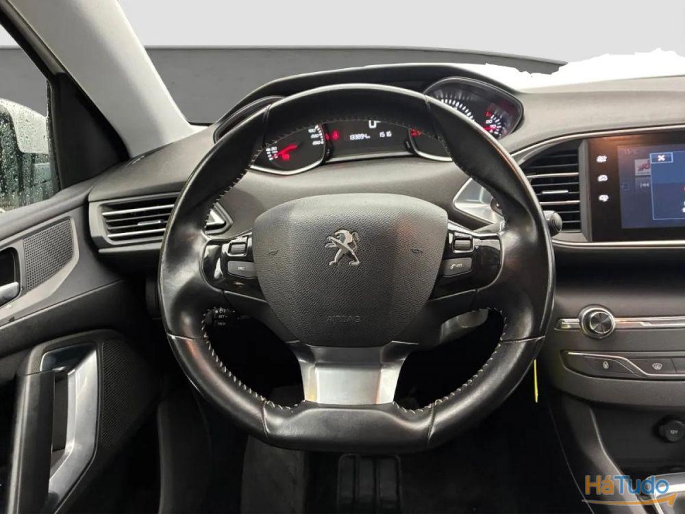Peugeot 308 1.2 PureTech 110ch S&S BVM5 Active Peugeot 308 1.2 PureTech 110ch S&S BVM5 Active