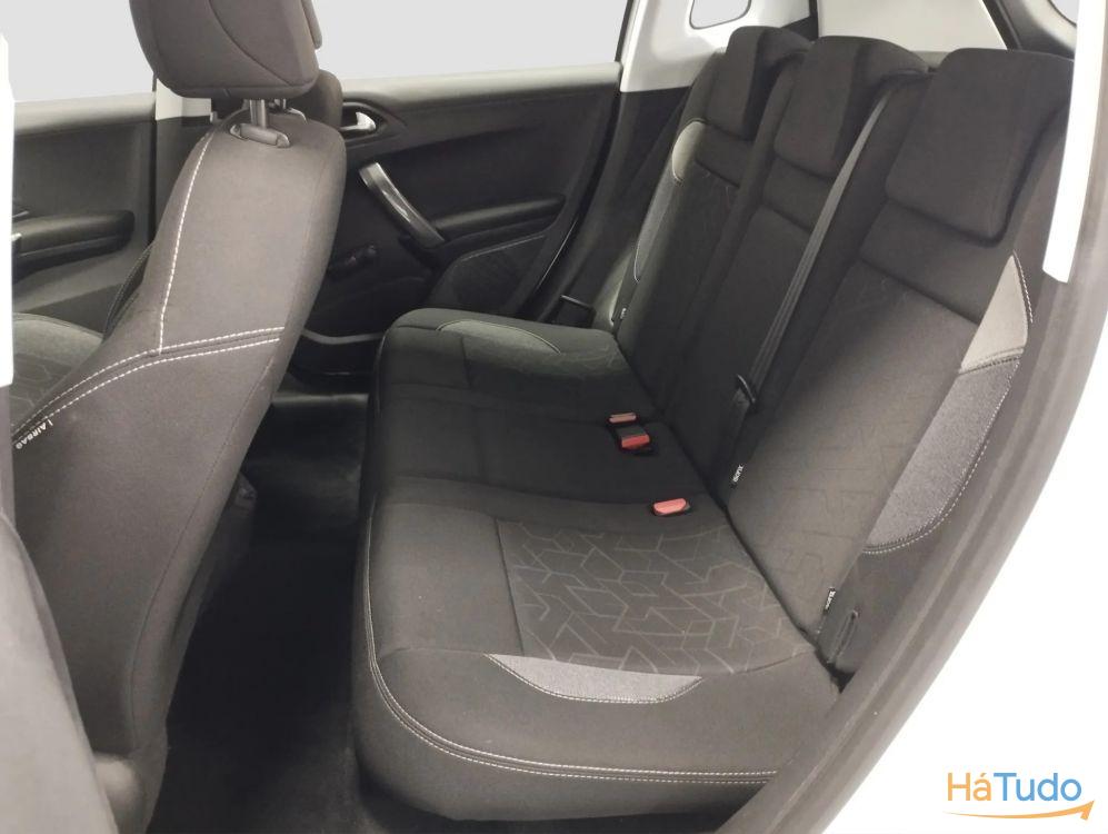 Peugeot 2008 1.2 VTi Active Peugeot 2008 1.2 VTi Active