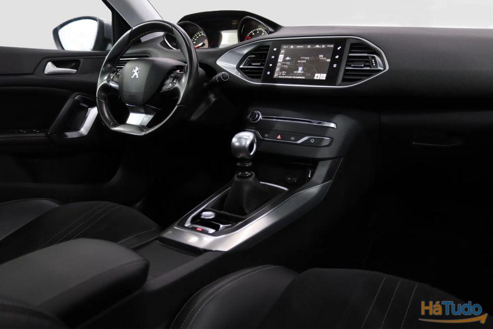 Peugeot 308 1.2 e-THP Allure Peugeot 308 1.2 e-THP Allure