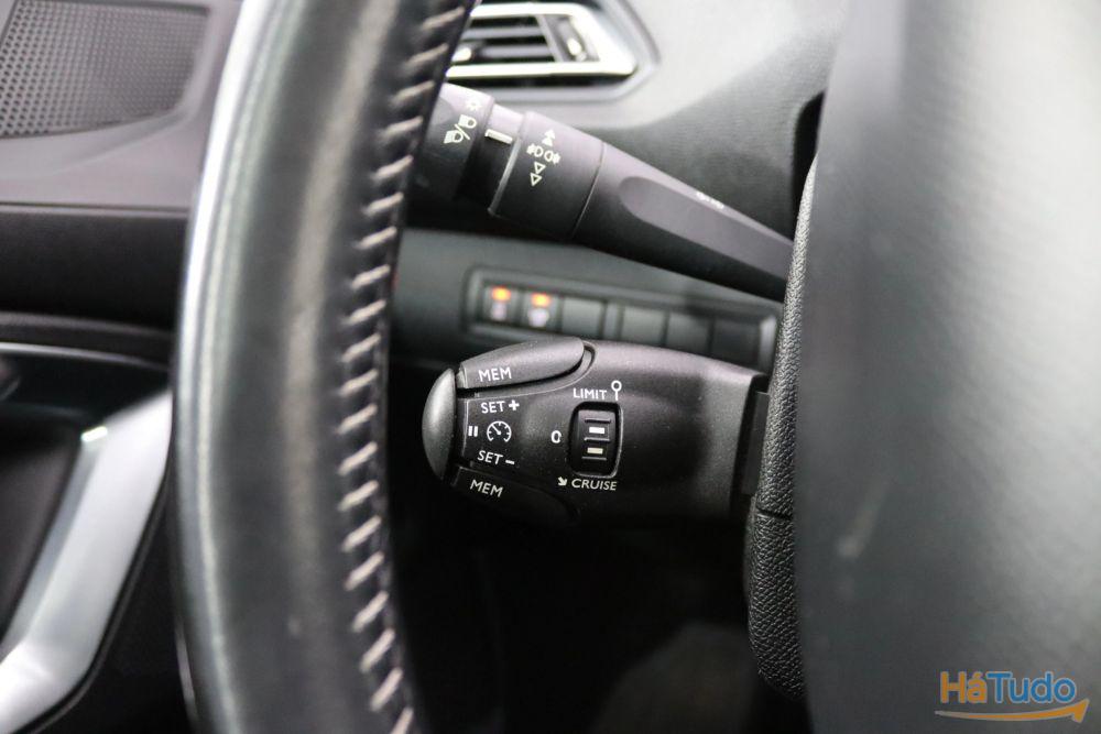Peugeot 308 1.2 e-THP Allure Peugeot 308 1.2 e-THP Allure