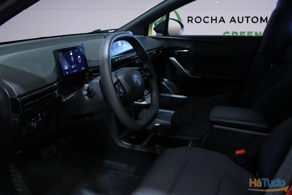 MG MG4 Luxury 64 kWh MG MG4 Luxury 64 kWh