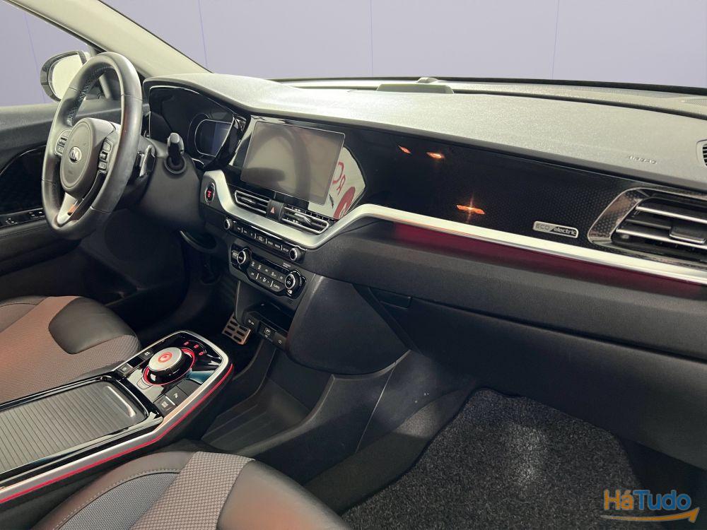 Kia e-Niro 64kWh Kia e-Niro 64kWh