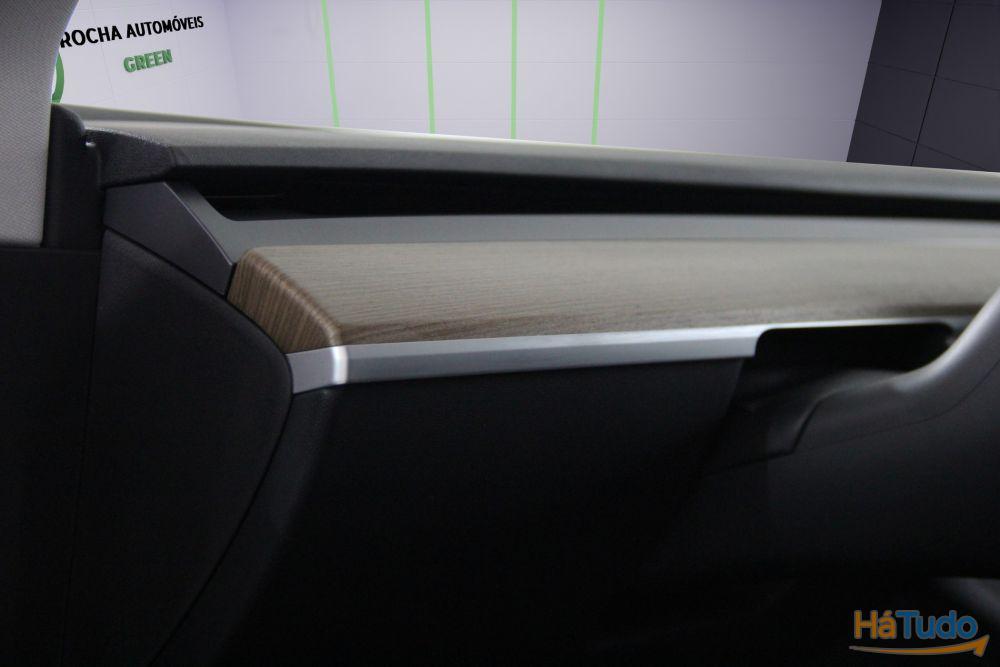 Tesla Model Y Standard Tesla Model Y Standard