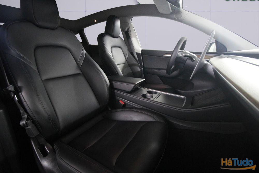 Tesla Model Y Standard Tesla Model Y Standard