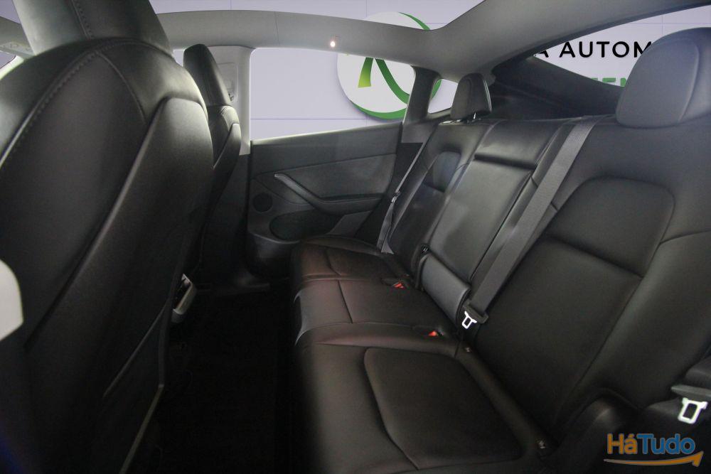 Tesla Model Y Standard Tesla Model Y Standard