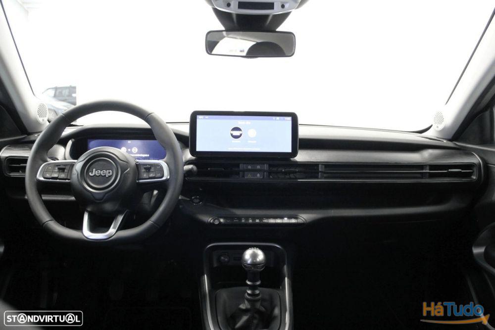 Jeep Avenger 1.2 GSE T3 Altitude Jeep Avenger 1.2 GSE T3 Altitude