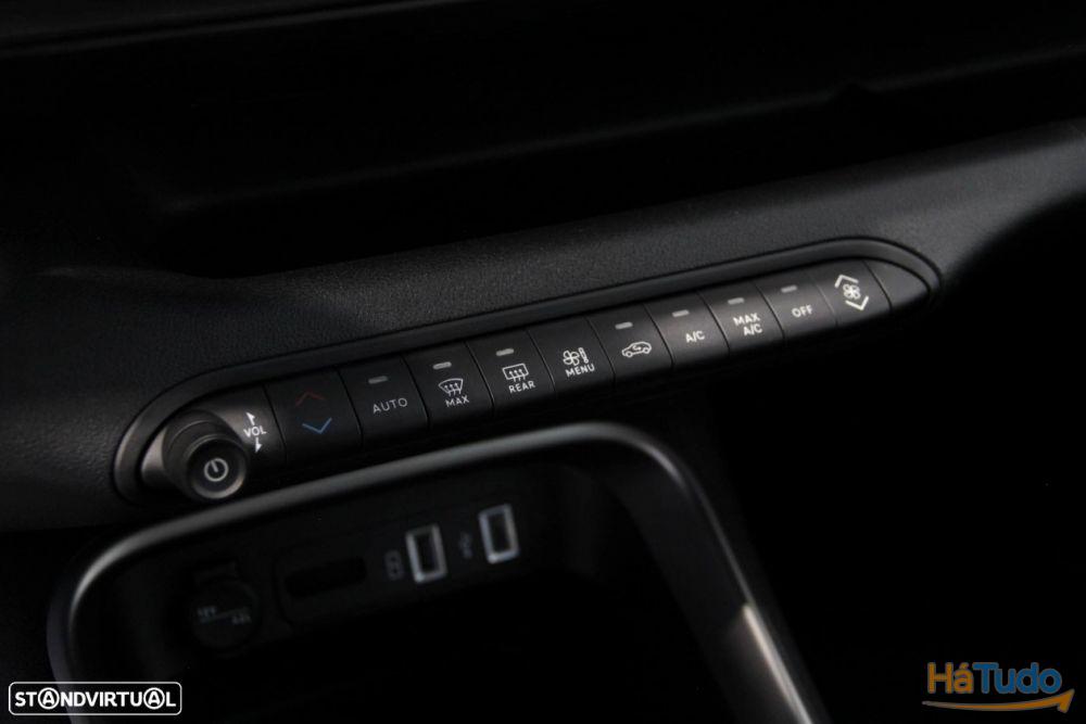 Jeep Avenger 1.2 GSE T3 Altitude Jeep Avenger 1.2 GSE T3 Altitude