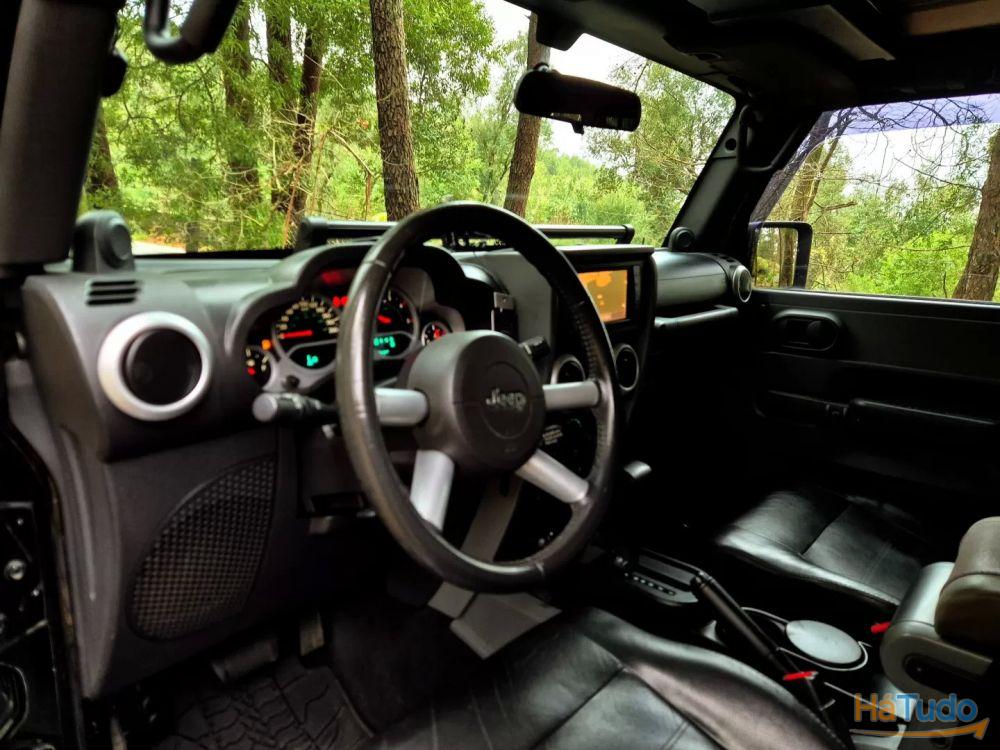 Jeep Wrangler Unlimited 2.8 CRD ATX Sahara Limited Jeep Wrangler Unlimited 2.8 CRD ATX Sahara Limited