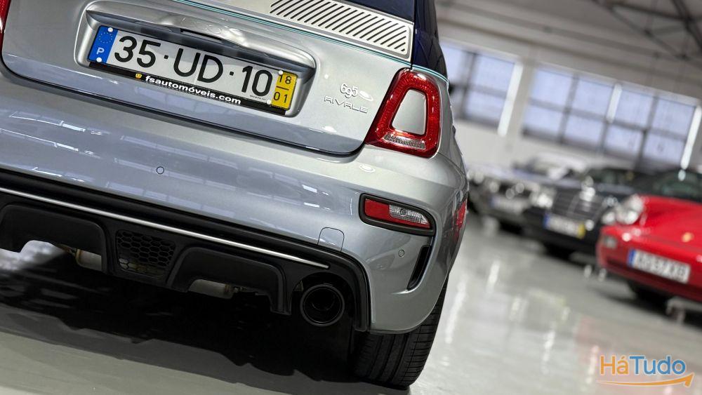 Abarth 695C 1.4 T-Jet Rivale MTA Abarth 695C 1.4 T-Jet Rivale MTA