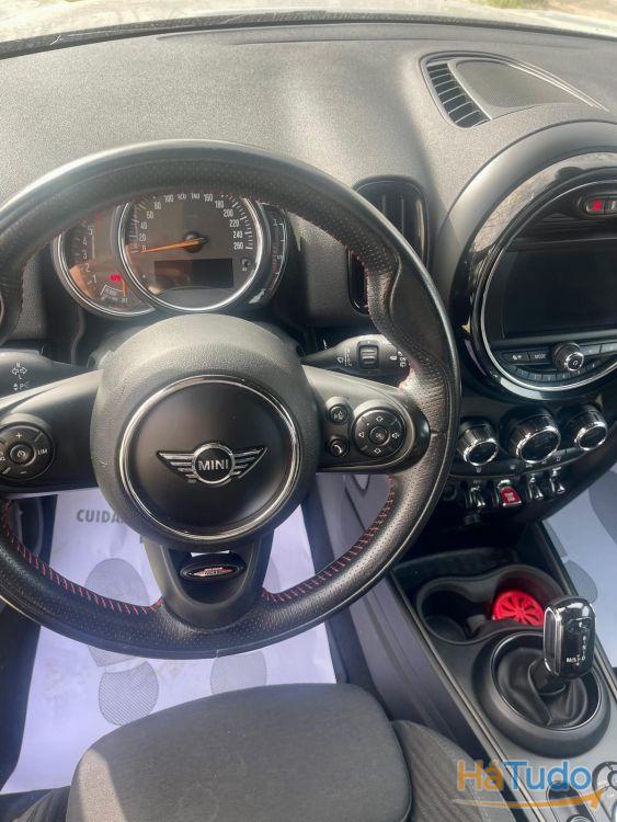 MINI Countryman Cooper D John Cooper Works Auto MINI Countryman Cooper D John Cooper Works Auto