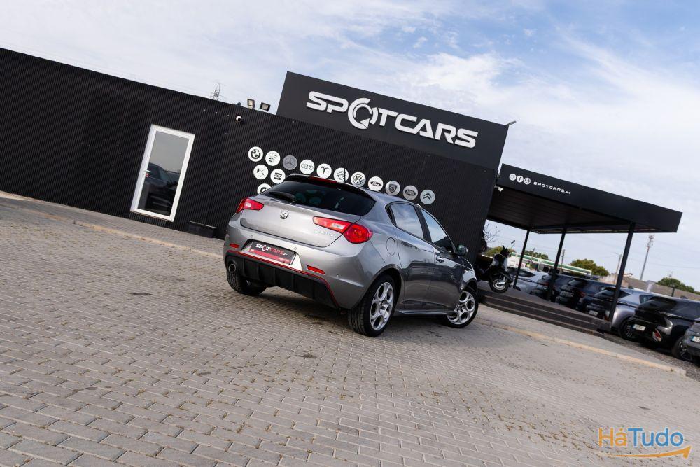 Alfa Romeo Giulietta 1.6 JTDM Sport TCT Alfa Romeo Giulietta 1.6 JTDM Sport TCT