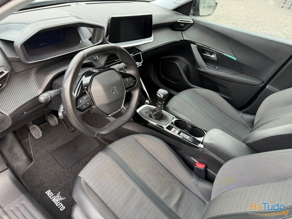 Peugeot 2008 1.5 BlueHDi Allure Pack Peugeot 2008 1.5 BlueHDi Allure Pack