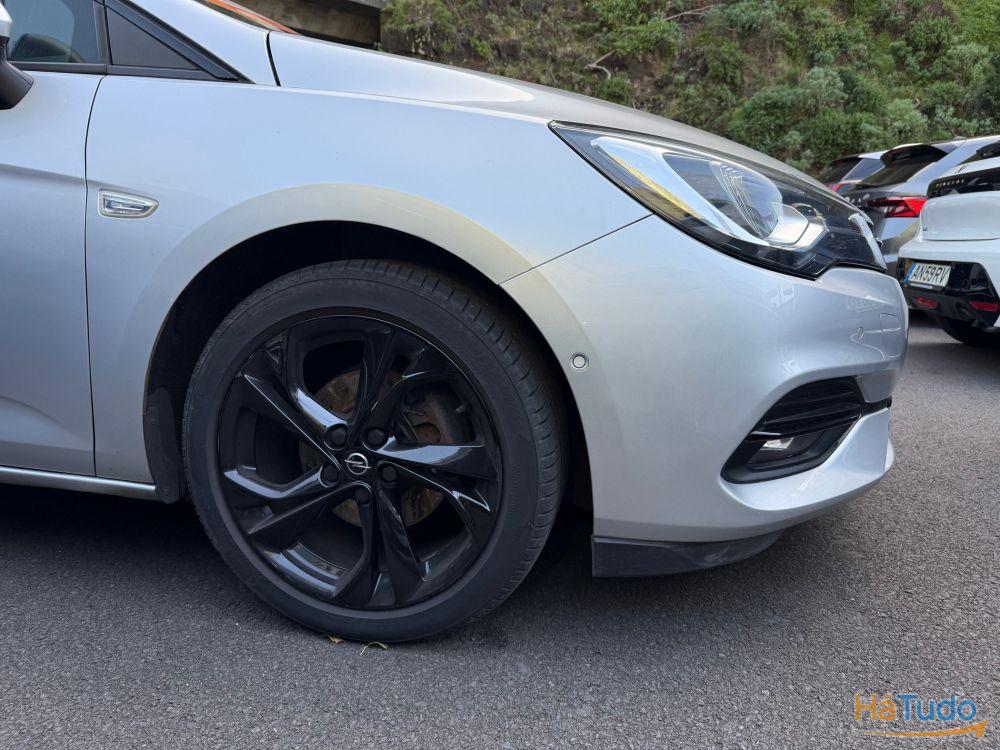 Opel Astra 1.2 T Ultimate S/S Opel Astra 1.2 T Ultimate S/S