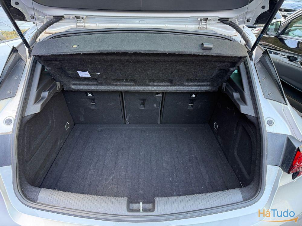 Opel Astra 1.2 T Ultimate S/S Opel Astra 1.2 T Ultimate S/S
