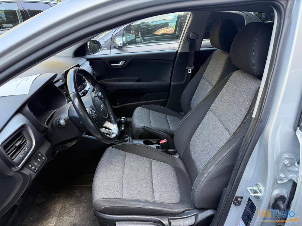 Kia Stonic 1.2Cc Kia Stonic 1.2Cc