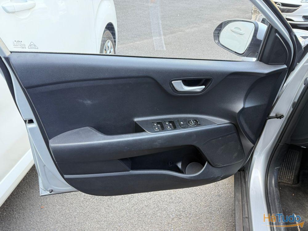 Kia Stonic 1.2Cc Kia Stonic 1.2Cc