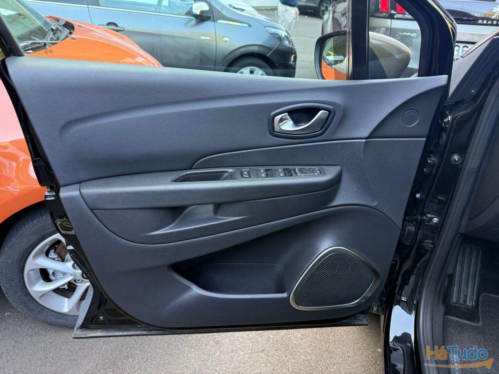 Renault Captur 0.9 TCE Renault Captur 0.9 TCE