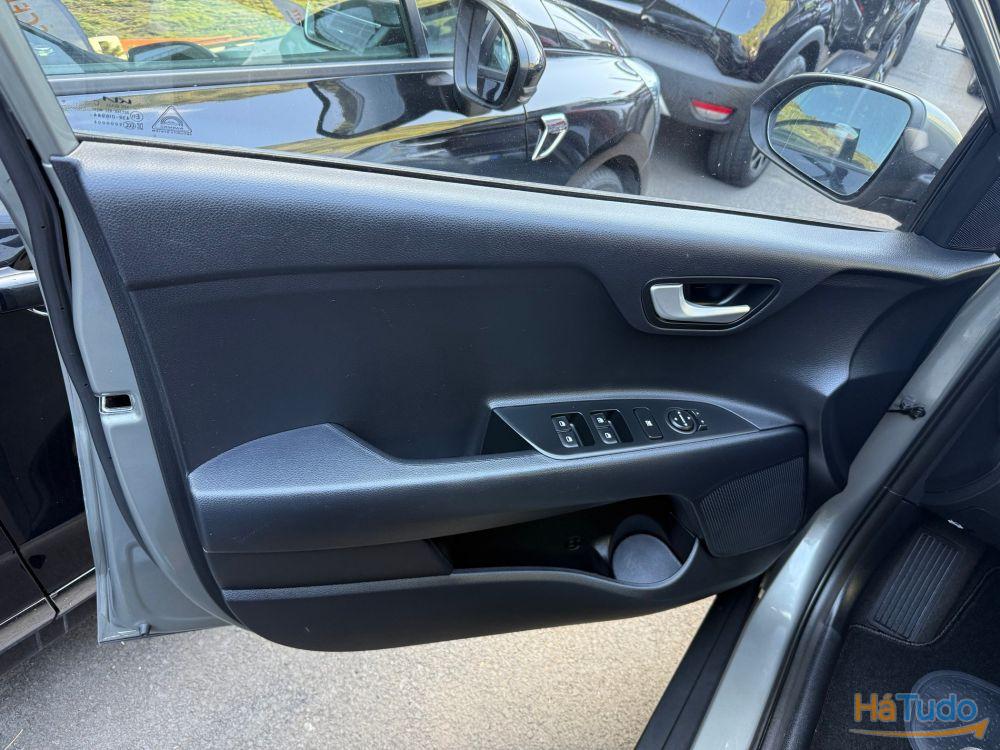 Kia Stonic 1.2 Dynamic Kia Stonic 1.2 Dynamic