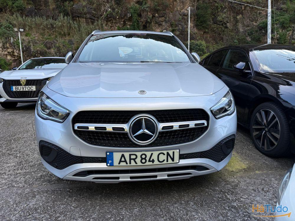 Mercedes Benz GLA 200 Edition 1 Mercedes Benz GLA 200 Edition 1