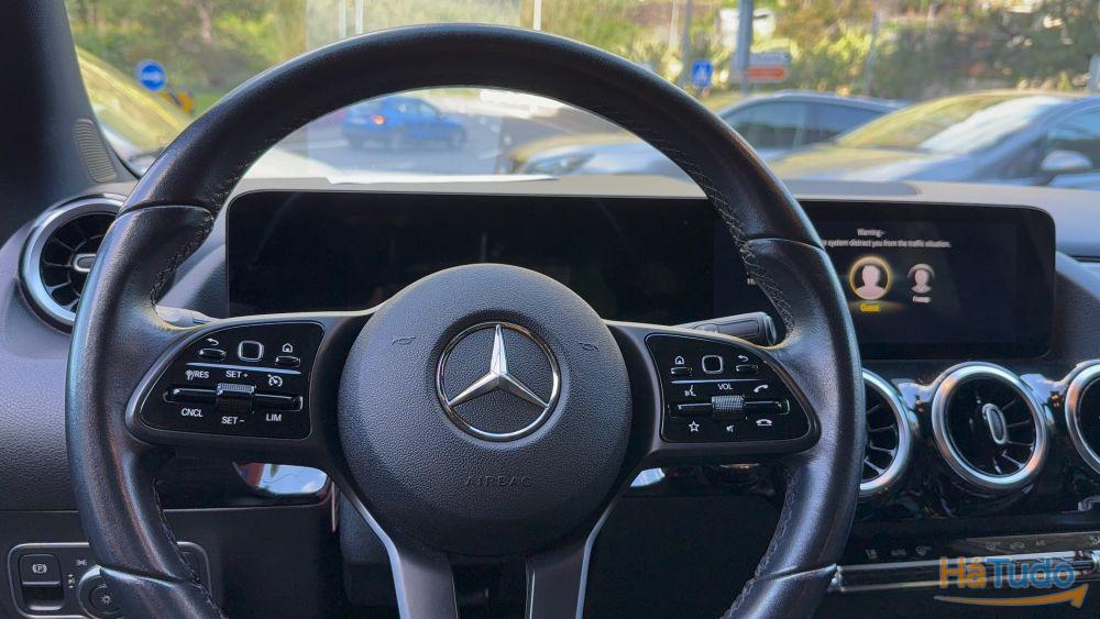 Mercedes Benz GLA 200 Edition 1 Mercedes Benz GLA 200 Edition 1