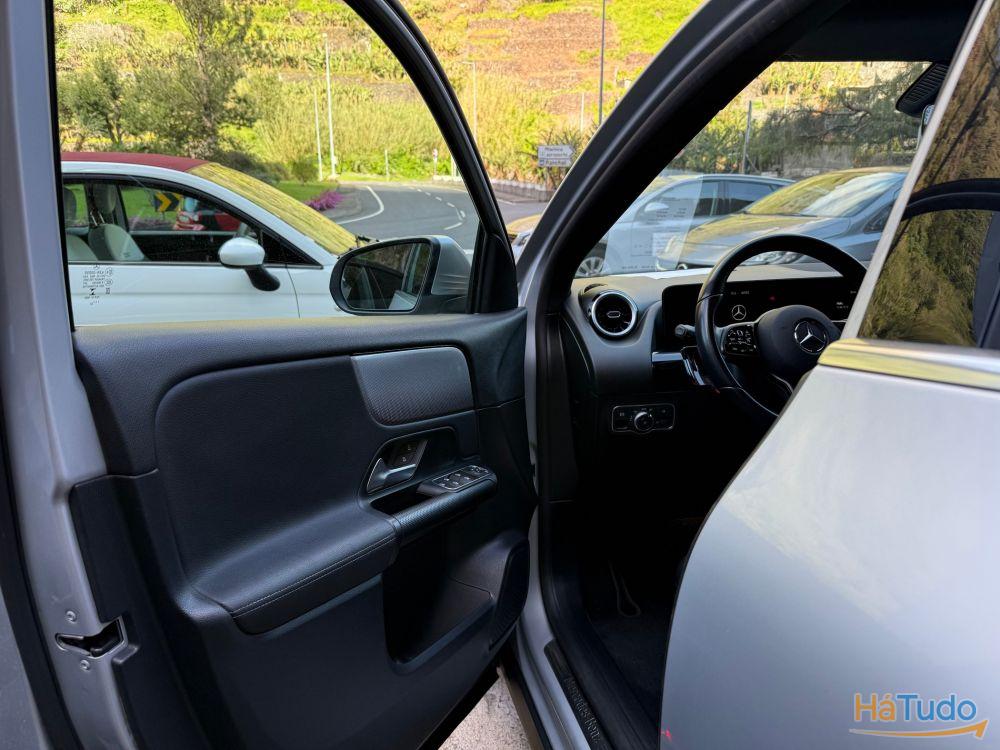 Mercedes Benz GLA 200 Edition 1 Mercedes Benz GLA 200 Edition 1