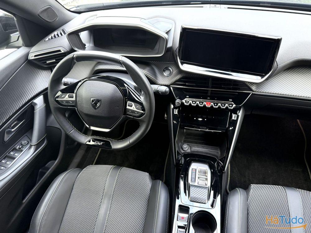 Peugeot e-2008 54 kWh GT Peugeot e-2008 54 kWh GT