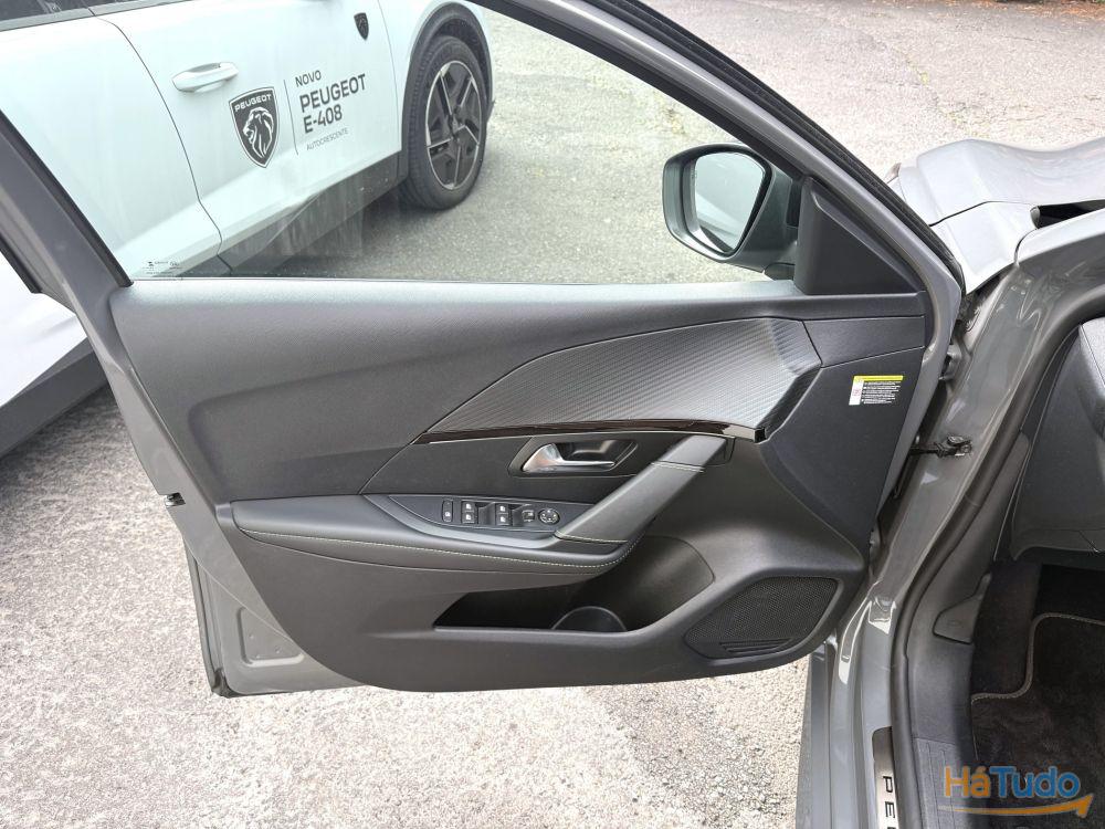 Peugeot e-208 51 kWh GT Peugeot e-208 51 kWh GT