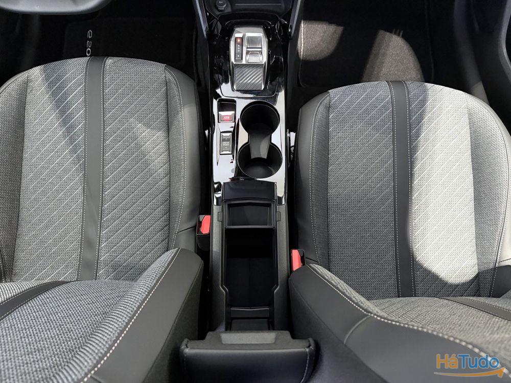 Peugeot e-208 51 kWh Allure Peugeot e-208 51 kWh Allure