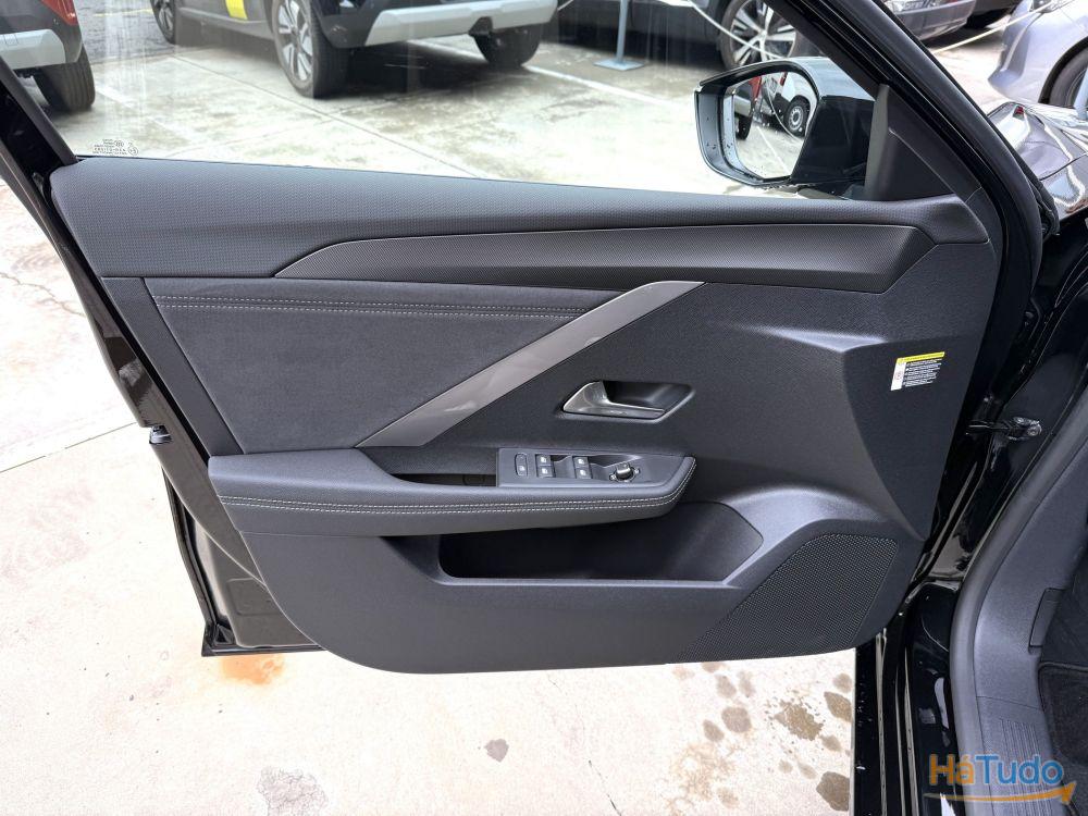 Opel Astra 1.5 D GS Aut. Opel Astra 1.5 D GS Aut.