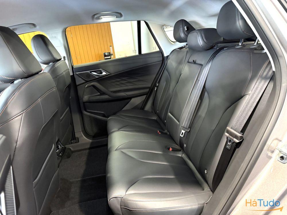 MG HS 1.5 T Luxury AT MG HS 1.5 T Luxury AT
