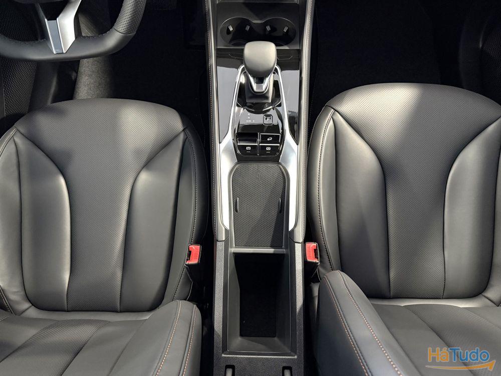 MG HS 1.5 T Luxury AT MG HS 1.5 T Luxury AT