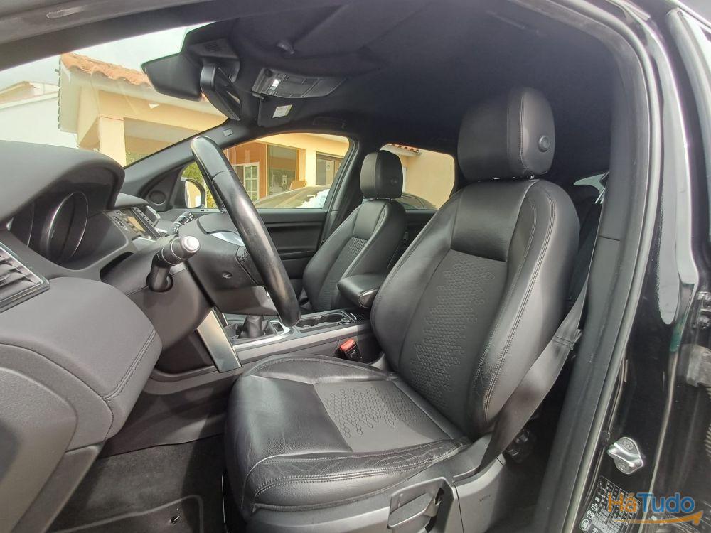 Land Rover Discovery Sport 2.0 TD4 SE Land Rover Discovery Sport 2.0 TD4 SE
