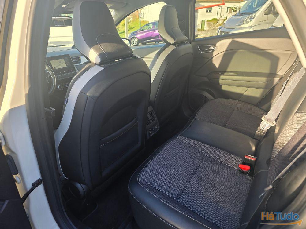 Renault Captur 1.5 dCi Initiale Paris EDC Renault Captur 1.5 dCi Initiale Paris EDC