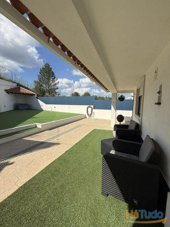 Moradia Semi- Nova T4 de Luxo - M3184/26 Moradia Semi- Nova T4 de Luxo - M3184/26