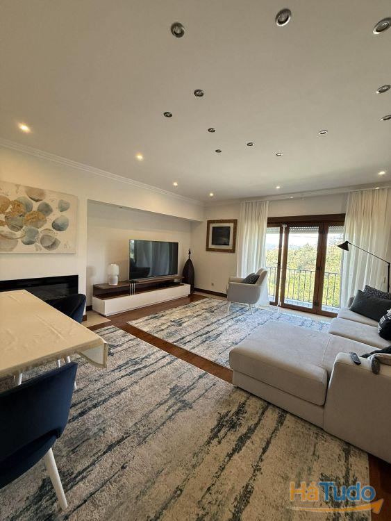 Moradia Semi- Nova T4 de Luxo - M3184/26 Moradia Semi- Nova T4 de Luxo - M3184/26