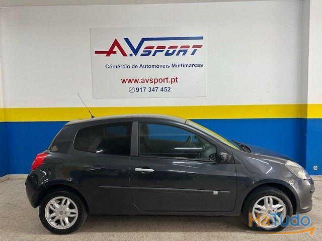 Renault Clio 1.2 16V Conf. Authentique Renault Clio 1.2 16V Conf. Authentique