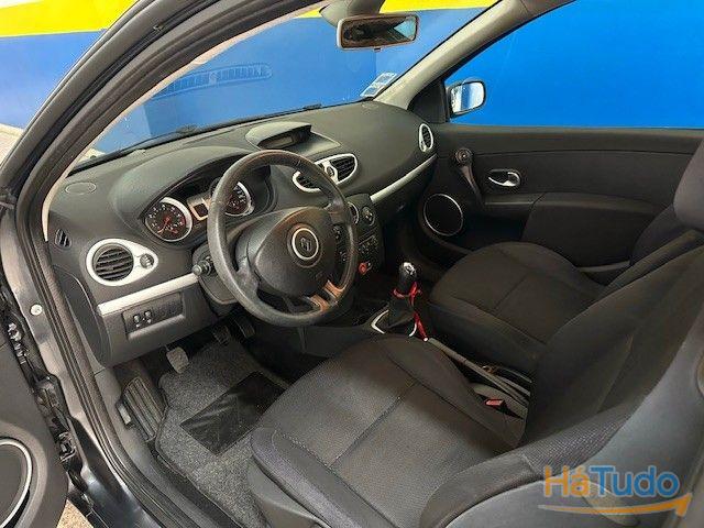 Renault Clio 1.2 16V Conf. Authentique Renault Clio 1.2 16V Conf. Authentique