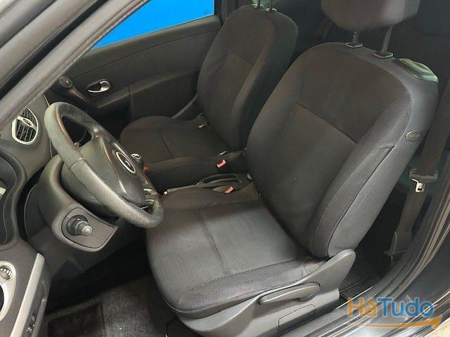 Renault Clio 1.2 16V Conf. Authentique Renault Clio 1.2 16V Conf. Authentique