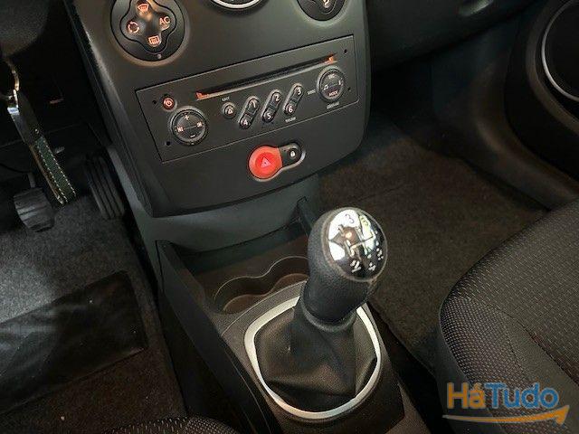 Renault Clio 1.2 16V Conf. Authentique Renault Clio 1.2 16V Conf. Authentique