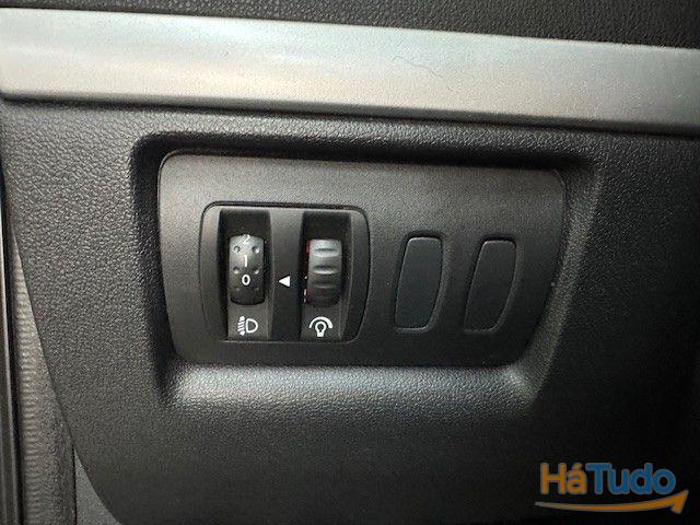 Renault Clio 1.2 16V Conf. Authentique Renault Clio 1.2 16V Conf. Authentique
