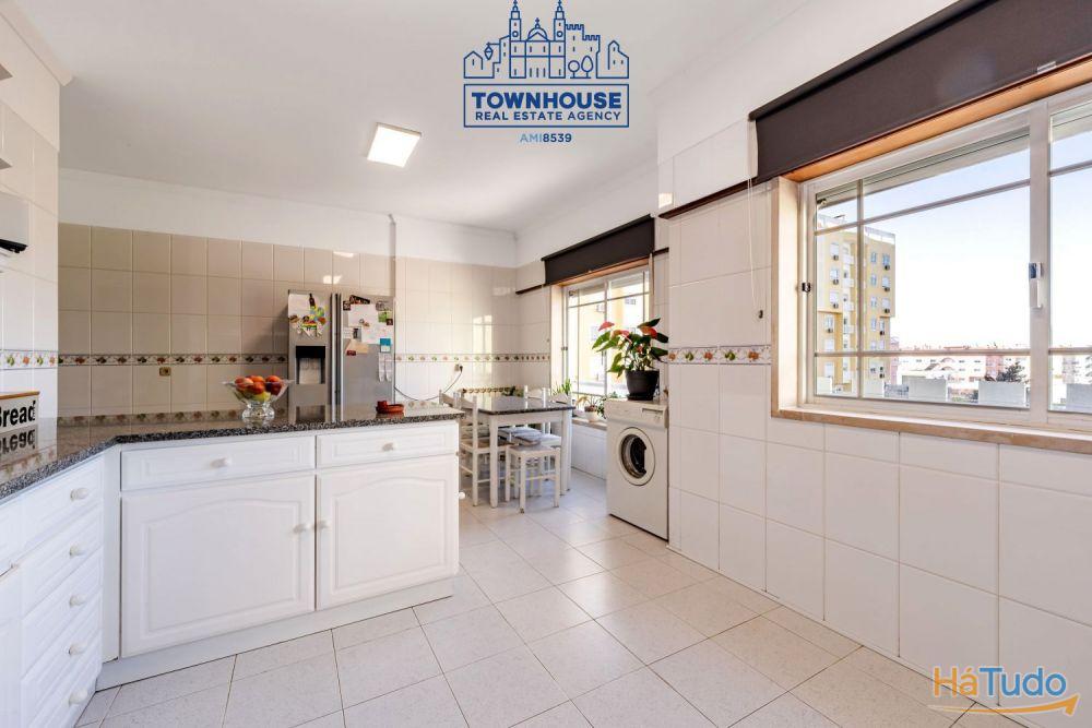 Apartamento T2+1 com vista rio a 5 minutos do Barco Apartamento T2+1 com vista rio a 5 minutos do Barco