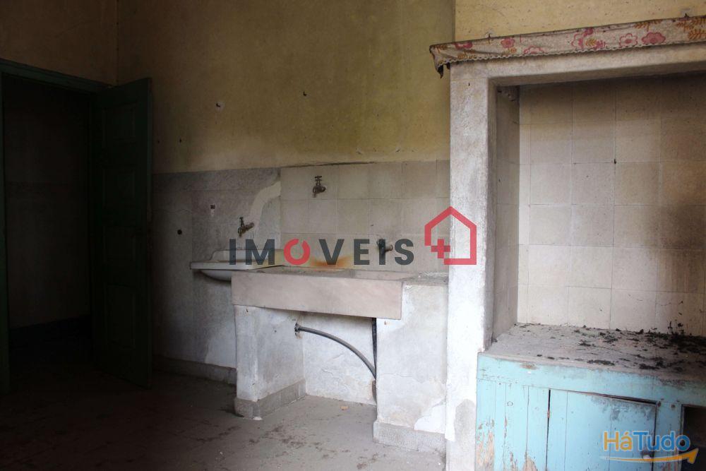 EDIFICIO HISTÓRICO DA CIDADE OURÉM EDIFICIO HISTÓRICO DA CIDADE OURÉM